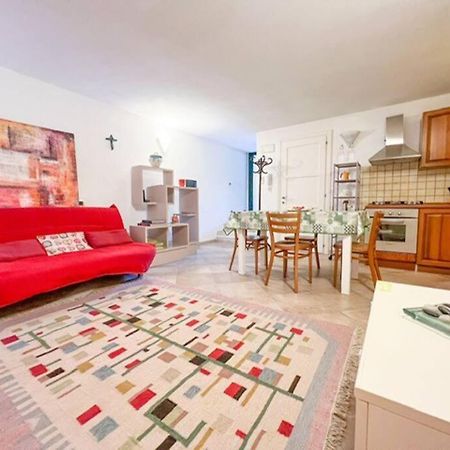 Villa Hibryd: In Centro, A Due Passi Dal Mare Oristano Exterior foto