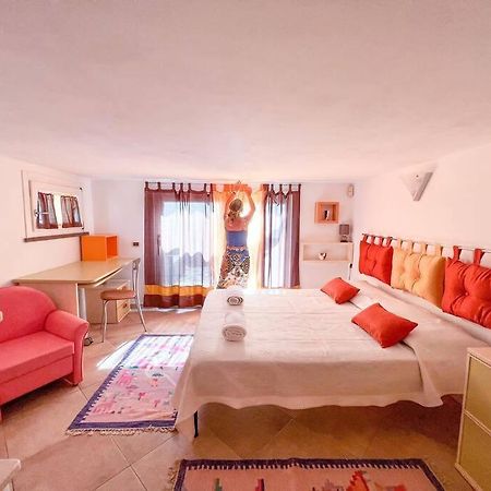 Villa Hibryd: In Centro, A Due Passi Dal Mare Oristano Exterior foto